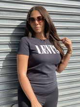 Load image into Gallery viewer, LEVI&#39;S BLACK T-SHIRT WOMEN&#39;S
